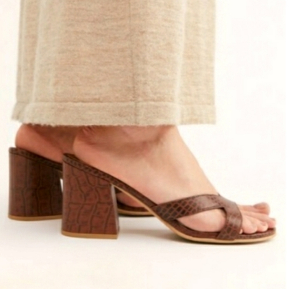 Free People Charlie V Leather Sandal